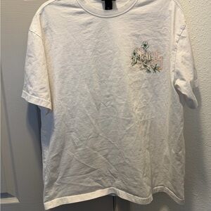 H&M White Short-Sleeve Tee with Green Floral Chest Graphic